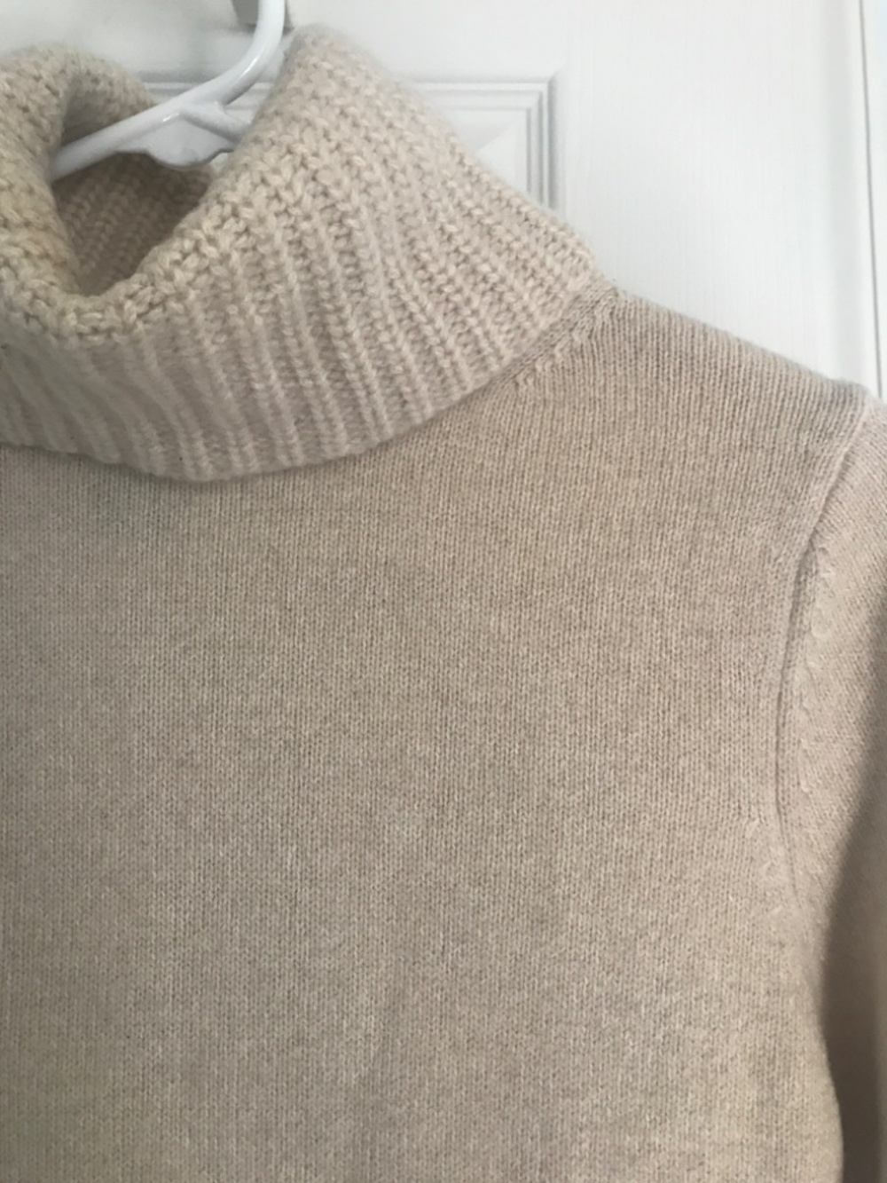 Vintage Ann Taylor Cream Cashmere Turtleneck - Picture 3 of 5